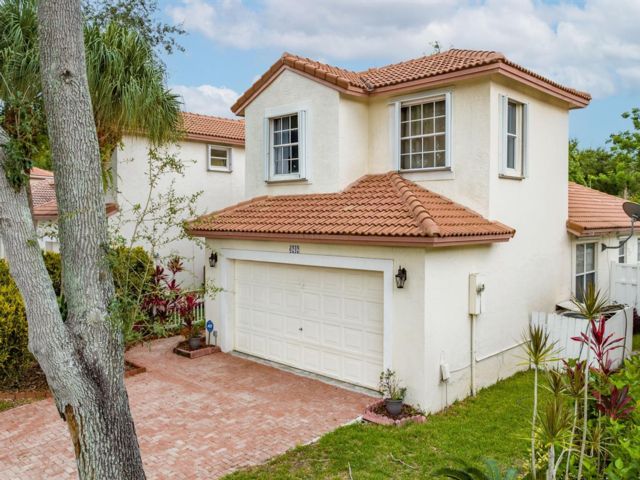  3 BR,  2.50 BTH &nbsp; style home in Coral Springs