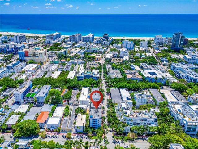  1 BR,  1.00 BTH &nbsp; style home in Miami Beach
