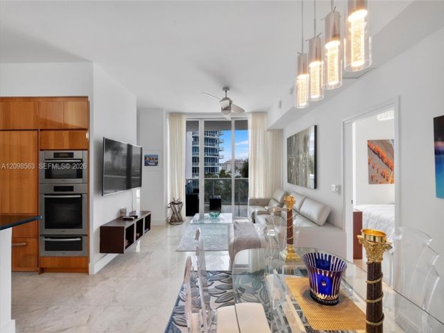  2 BR,  2.50 BTH &nbsp; style home in Miami Beach