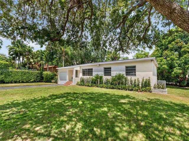  3 BR,  2.00 BTH &nbsp; style home in South Miami