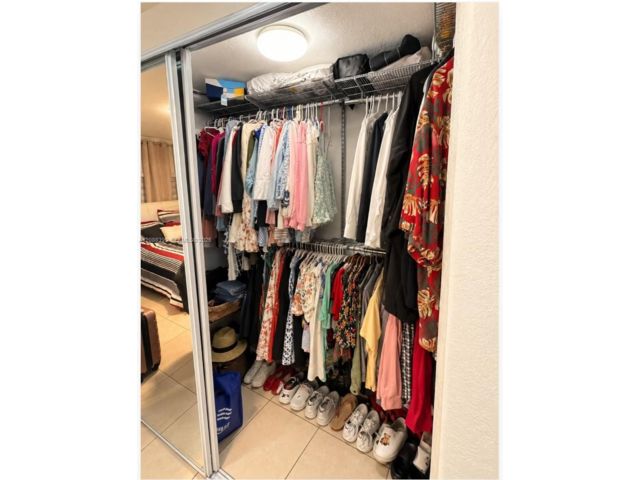 [PHOTO]