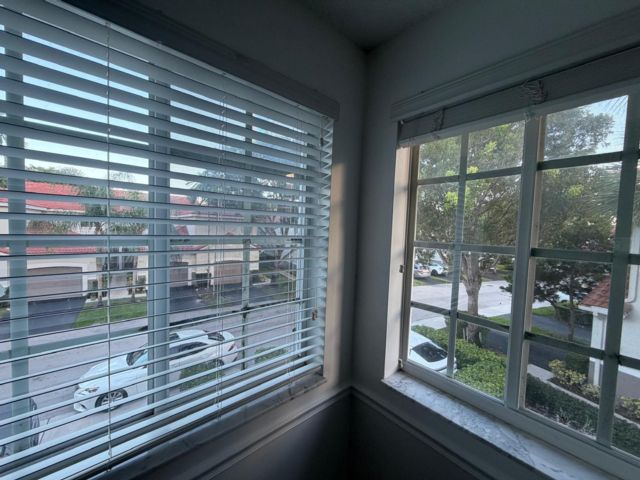 [PHOTO]