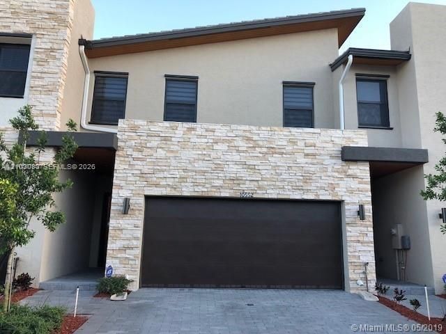  3 BR,  2.50 BTH &nbsp; style home in Medley