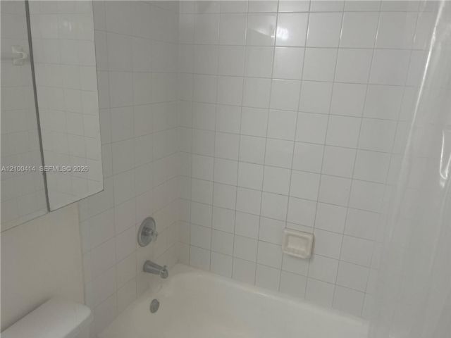 [PHOTO]