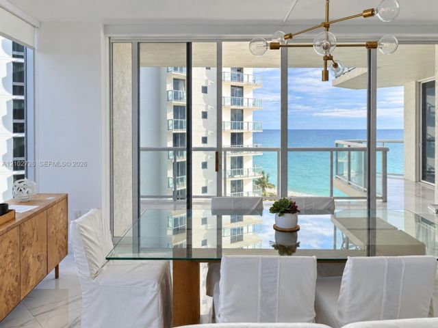  2 BR,  2.50 BTH &nbsp; style home in Sunny Isles Beach