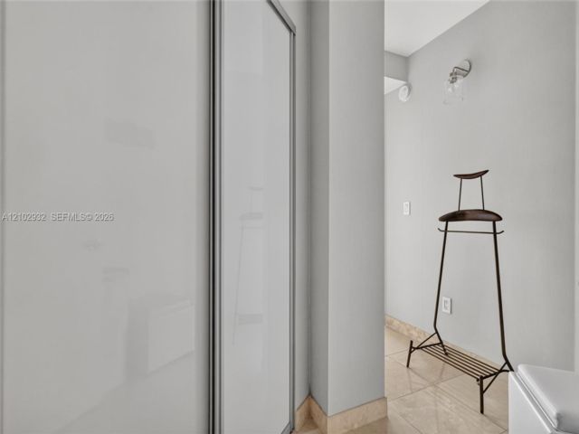 [PHOTO]