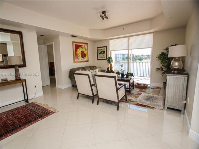  3 BR,  2.50 BTH &nbsp; style home in Medley