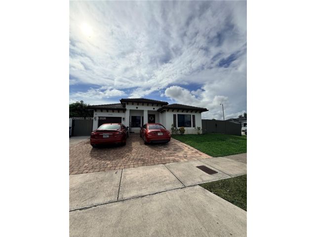  4 BR,  2.00 BTH &nbsp; style home in Homestead