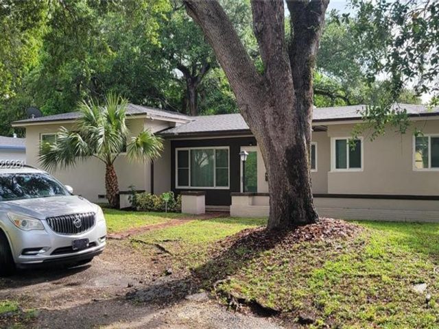  5 BR,  3.00 BTH &nbsp; style home in North Miami Beach