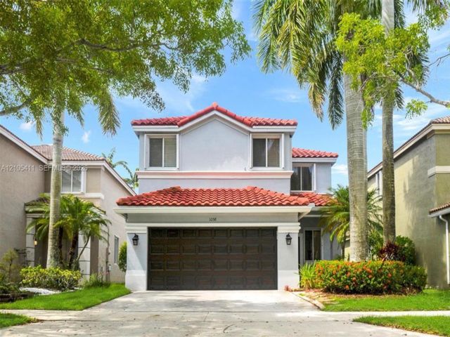  5 BR,  3.50 BTH &nbsp; style home in Weston