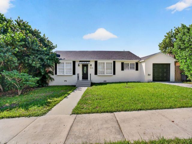  4 BR,  2.00 BTH &nbsp; style home in West Palm Beach