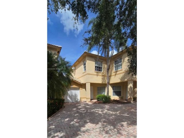  3 BR,  2.50 BTH &nbsp; style home in Pembroke Pines
