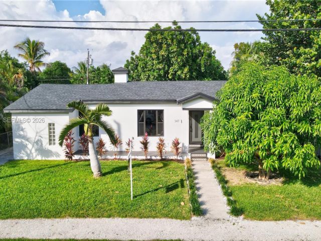  4 BR,  3.00 BTH &nbsp; style home in Biscayne Park