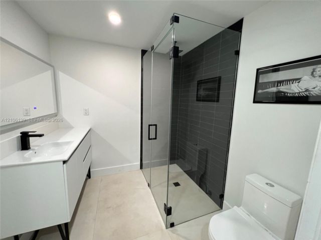 [PHOTO]