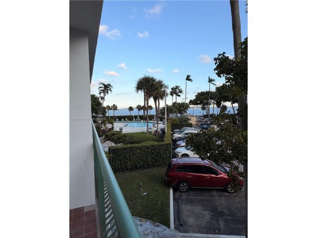  1 BR,  1.00 BTH &nbsp; style home in Miami