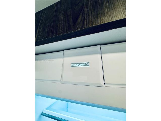 [PHOTO]
