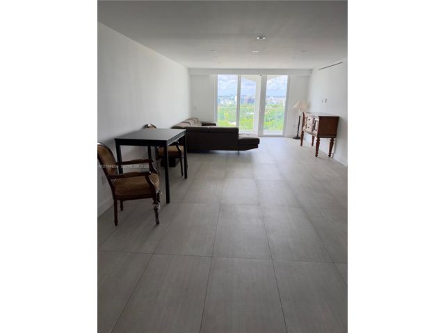  2 BR,  2.00 BTH &nbsp; style home in Bal Harbour