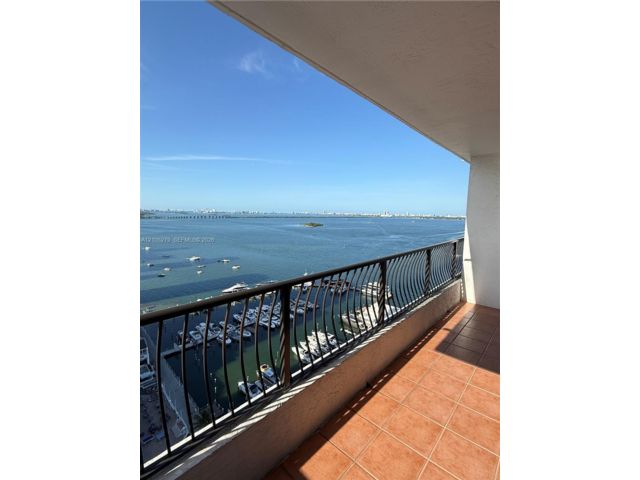 1 BR,  1.50 BTH &nbsp; style home in Miami
