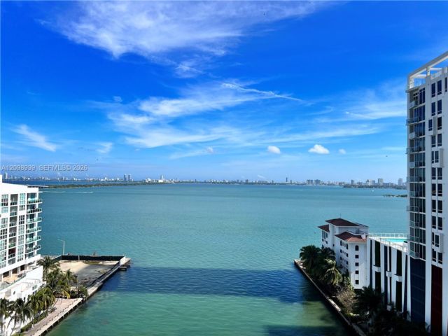  2 BR,  2.00 BTH &nbsp; style home in Miami