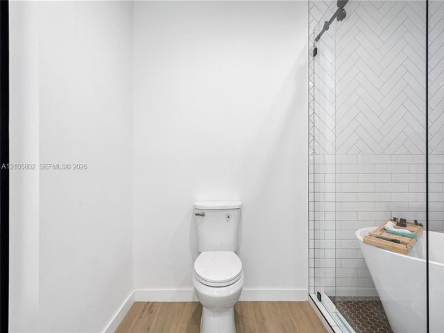 [PHOTO]