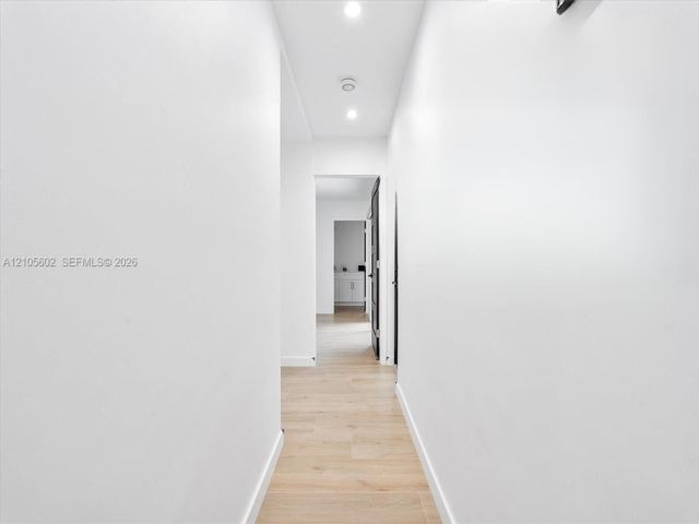 [PHOTO]