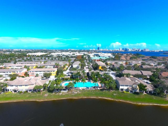  4 BR,  3.50 BTH &nbsp; style home in West Palm Beach