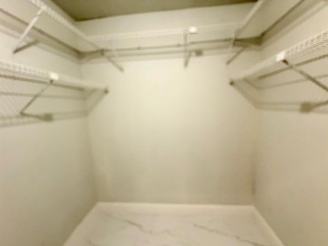 [PHOTO]
