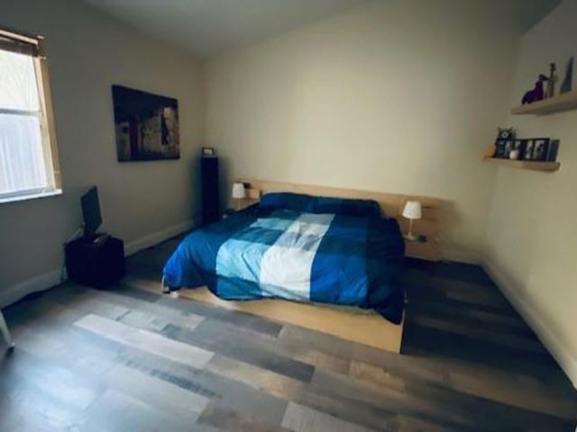 [PHOTO]