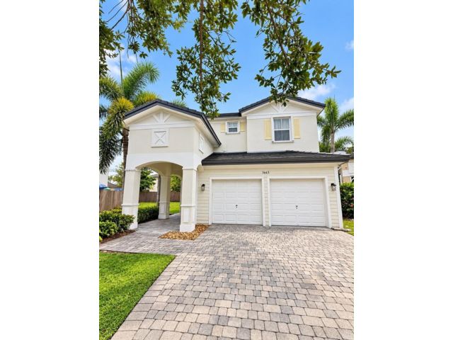  5 BR,  2.00 BTH &nbsp; style home in Homestead