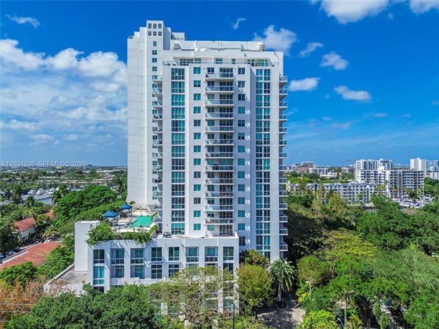  3 BR,  3.00 BTH &nbsp; style home in Miami