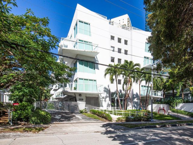  1 BR,  1.00 BTH &nbsp; style home in Miami