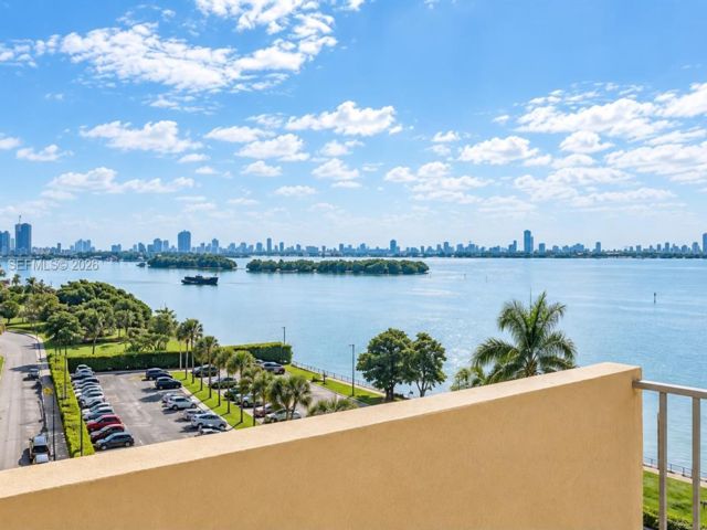  2 BR,  2.00 BTH &nbsp; style home in El Portal