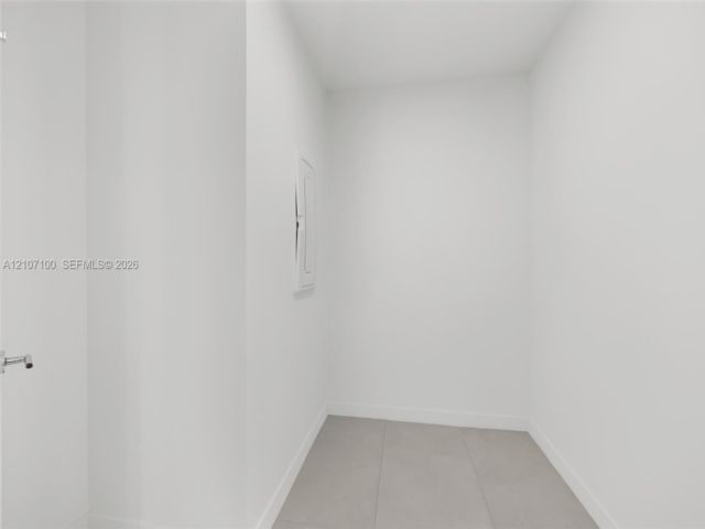 [PHOTO]