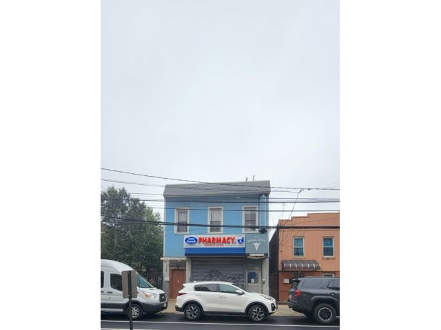 [PHOTO]