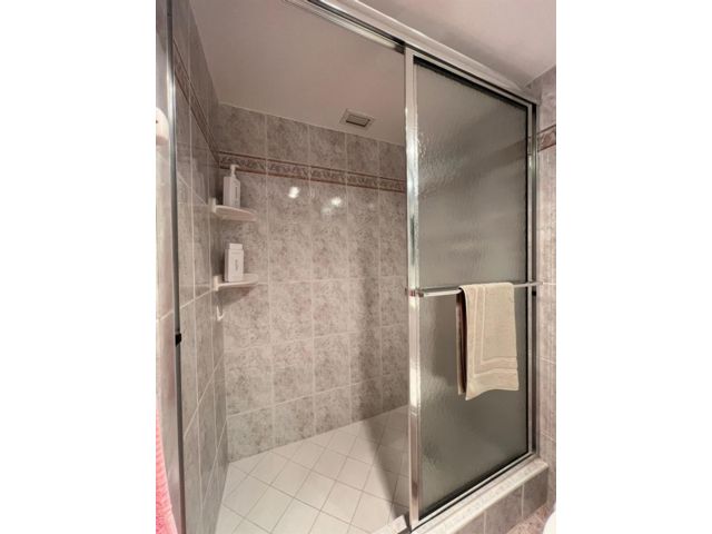 [PHOTO]