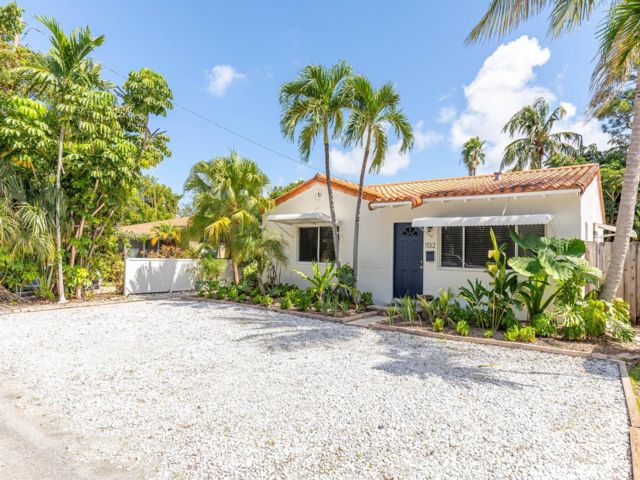  2 BR,  1.00 BTH &nbsp; style home in Fort Lauderdale