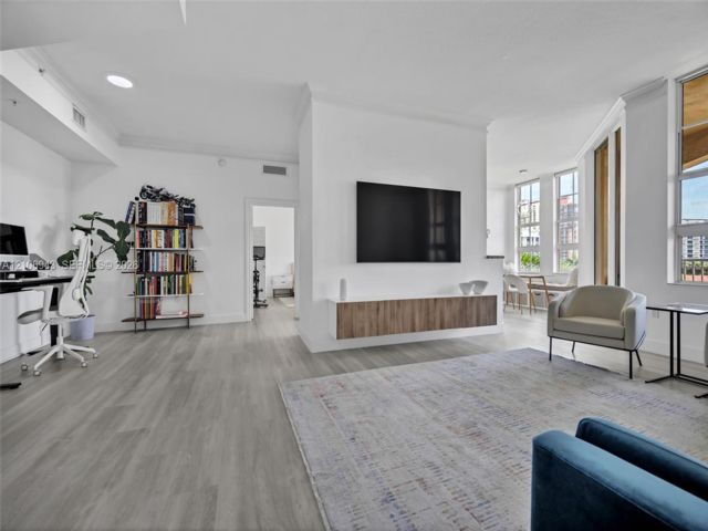  2 BR,  2.00 BTH &nbsp; style home in Aventura
