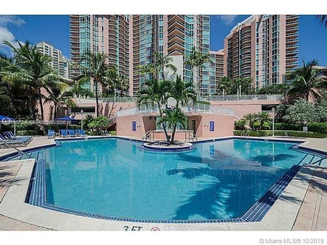  2 BR,  2.50 BTH &nbsp; style home in Aventura