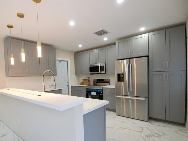  3 BR,  2.50 BTH &nbsp; style home in Tamarac