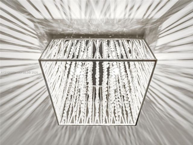 [PHOTO]