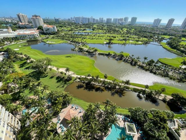  3 BR,  2.00 BTH &nbsp; style home in Aventura