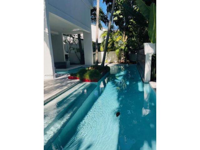  6 BR,  6.00 BTH &nbsp; style home in Key Biscayne