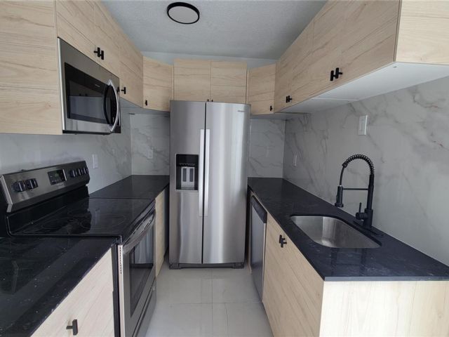  3 BR,  2.00 BTH &nbsp; style home in Miami