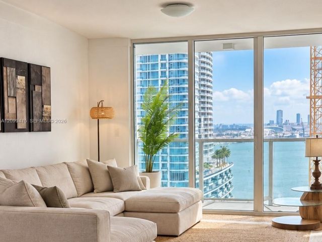  2 BR,  2.00 BTH &nbsp; style home in Miami