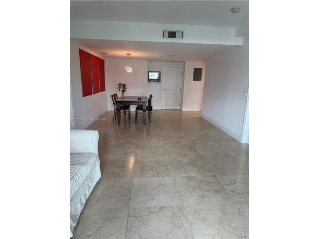  2 BR,  2.00 BTH &nbsp; style home in Miami