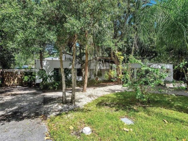  3 BR,  2.00 BTH &nbsp; style home in Coral Gables