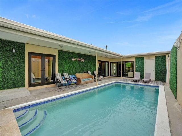  4 BR,  2.00 BTH &nbsp; style home in Pompano Beach
