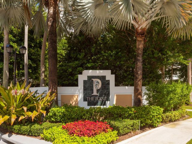  6 BR,  5.00 BTH &nbsp; style home in Aventura