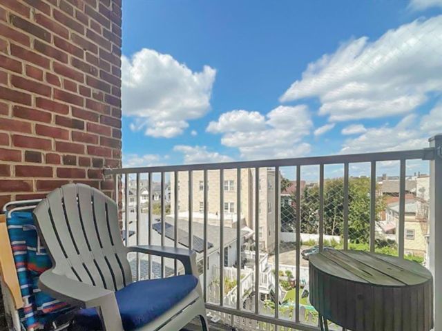 Studio,  1.00 BTH &nbsp;Co-op style home in Rockaway Park