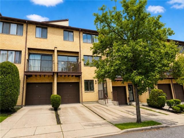  2 BR,  2.00 BTH &nbsp;Condominium style home in New Springville